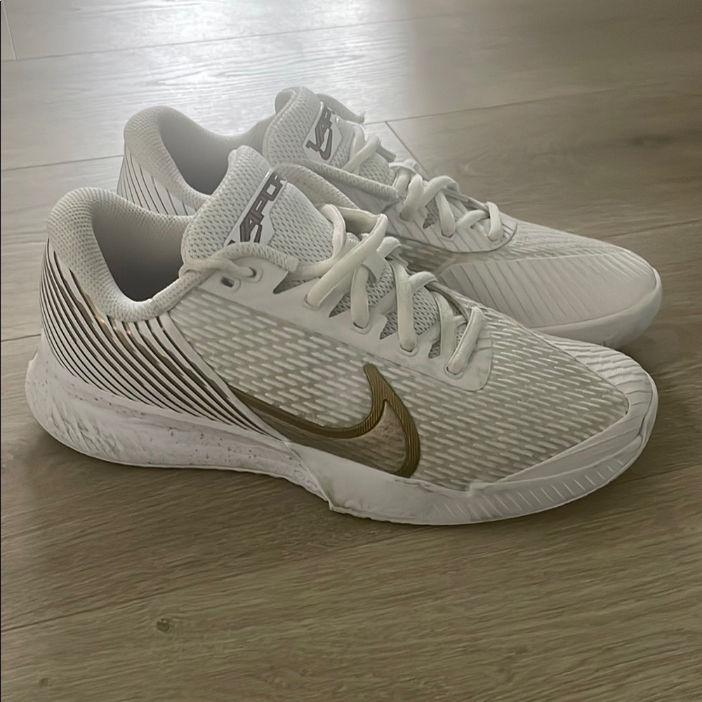 Nike Women’s tennis Vapor Pro